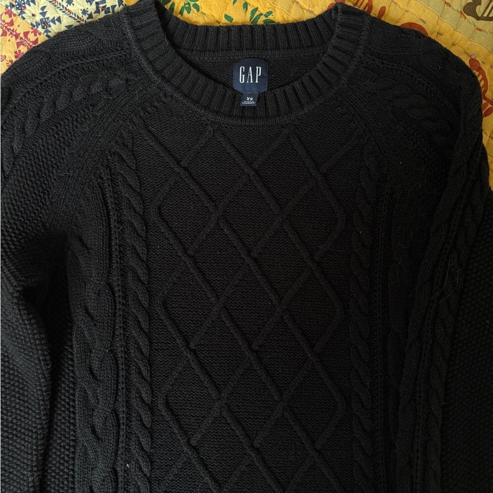 GAP Black Cable Knit Crewneck Sweater